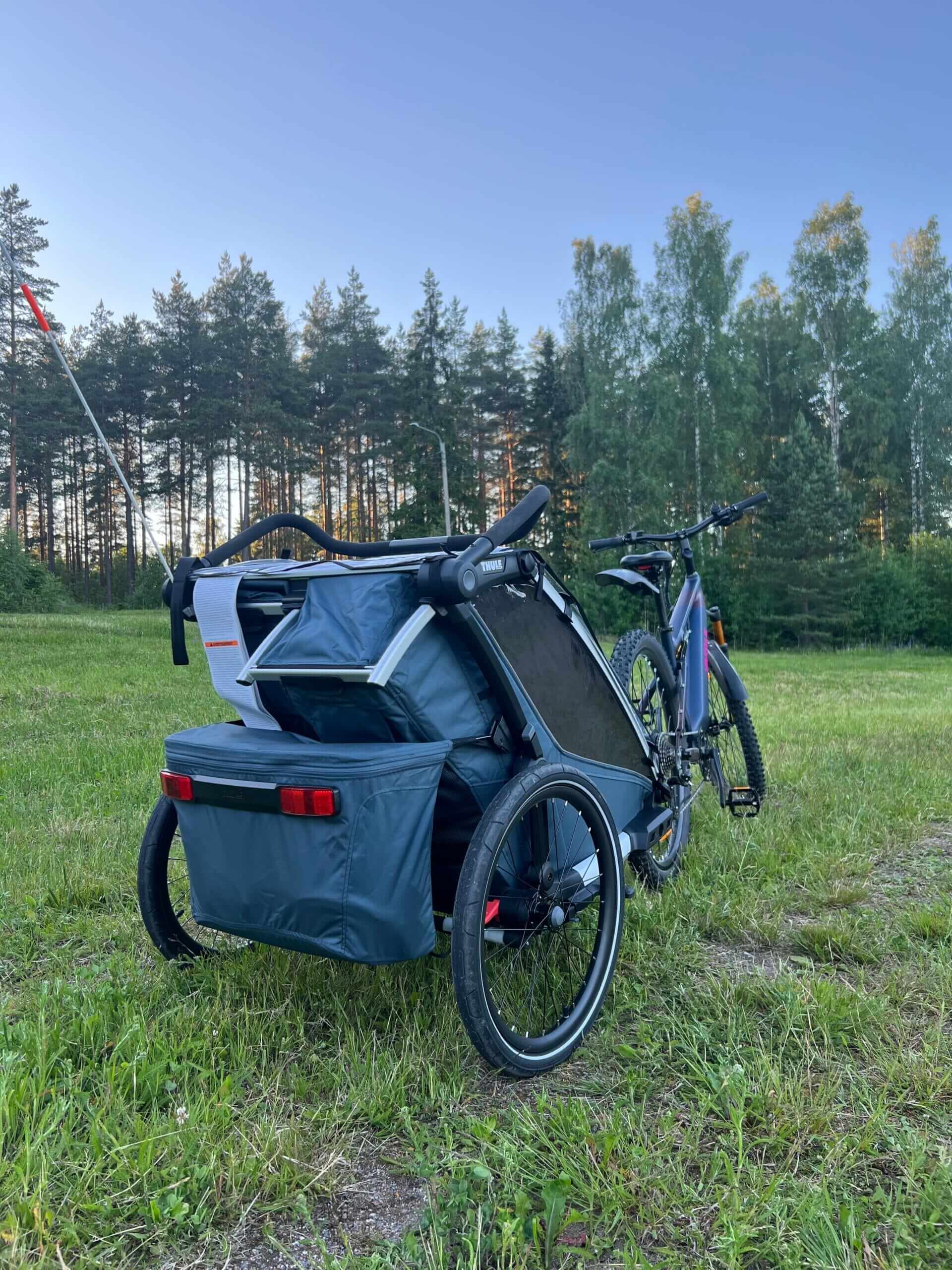 Pyöräperäkärry takaa