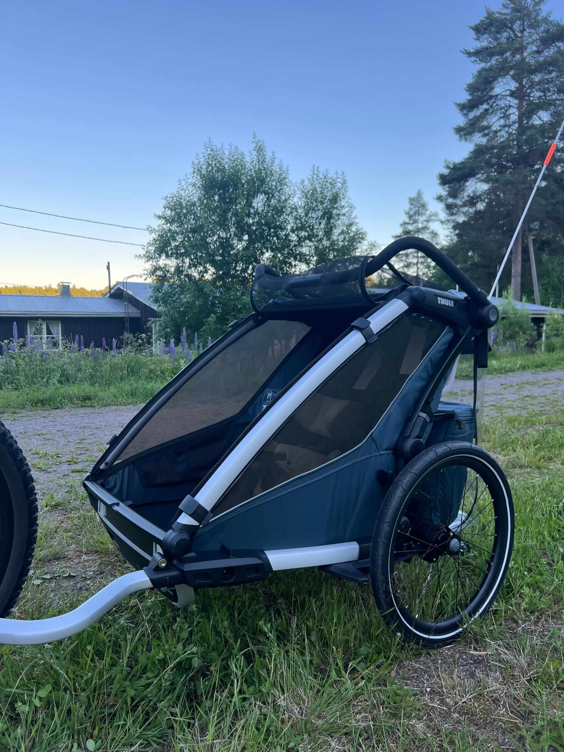 Pyöräperävaunu 2 lapselle